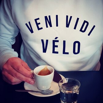 Veni Vidi Velo sweater